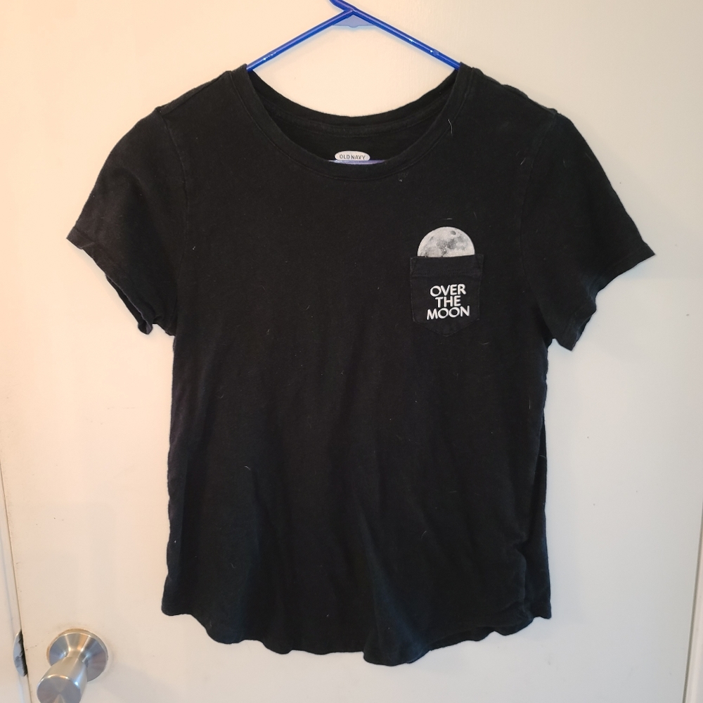 Women's Old Navy black medium tee.